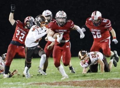 Columbiana gets better of Bulldogs